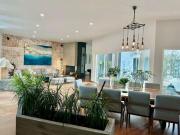 Residencia de lujo con vista panorámica y alberca...