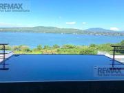 Residencia de lujo con vistas espectaculares a la laguna...