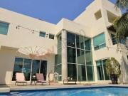 Residencia de Lujo en Fraccionamiento Privado El Vergel...
