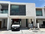 Residencia de Lujo en Fraccionamiento Privado – Oriente...