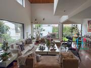 Residencia de Lujo en Jardines del Pedregal con 4...