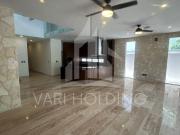 Residencia de Lujo en Lagos del Sol con Alberca y 4...