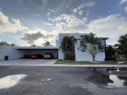 Residencia de Lujo en Privada con Amenidades – Norte de...