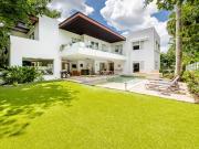 Residencia de lujo en privada exclusiva del Yucatán...