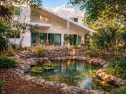 Residencia de Lujo en Renta con Lago Artificial y...