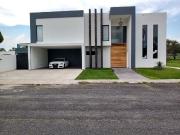 Residencia de lujo en Tres Reyes Cajititlan