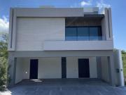 Residencia de Lujo en Venta con Vistas Panorámicas...