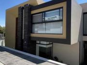 Residencia De Lujo En Venta En Los Olivos Tres Marías