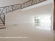 Residencia de Lujo en Venta en Puerta las Lomas Zapopan...