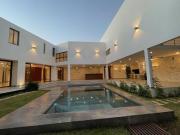 RESIDENCIA DE LUJO EN VENTA UBICADA EN LA PRIVADA...