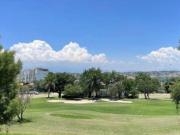 Residencia de Lujo sobre Fairway con Jardín Infinito