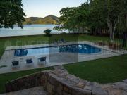 Residência de Luxo à Venda em Condomínio Exclusivo de...