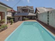 Residência de luxo ! Impecável. 04 dormitórios, piscina...