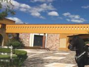 RESIDENCIA DE UN PISO EN VENTA UBICADA EN RESIDENCIALLA...