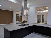Residencia de una planta en VENTA dentro del Club de...