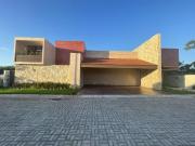 Residencia dentro de Privada Soluna en Temozón Norte, Mérida