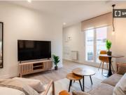 Residencia en alquiler en Sol, solo profesionales