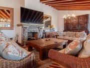 RESIDENCIA EN AVENIDA PALMIRA, CUERNAVACA