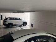 Residencia en Bosques de las Lomas calle cerrada con...