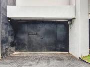 EN VENTA RESIDENCIA PARA REMODELAR EN COLINAS DE SAN...
