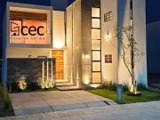 RESIDENCIA EN COTO PRIVADO CON ALBERCA