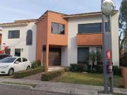 RESIDENCIA EN EL FRACCIONAMIENTO EL CAMPANARIO VENTA...