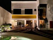 Residencia en exclusivo fraccionamiento en venta o renta