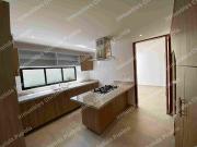 Residencia en fraccionamiento cerrado en zona de muy...