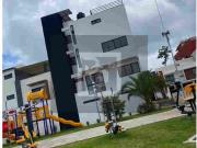 Residencia en Fraccionamiento Los Cedros en Venta
