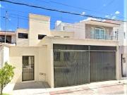 RESIDENCIA EN JARDINES DE LA CONCEPCION CERCA DE GALERIAS