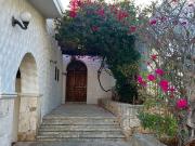 RESIDENCIA EN PRIVADA COLONIAL, EN CHUBURNA