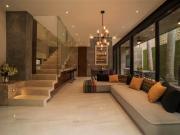 residencia en renta de diseño con alberca y habitación...