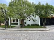 RESIDENCIA EN RENTA EN EL CAMPESTRE