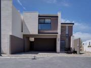 Residencia en renta en Privanzas Acacia!