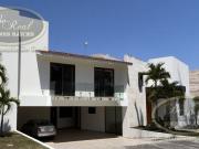 Residencia en Renta y Venta en el Fraccionamiento...