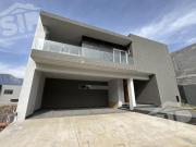 Residencia en Venta Bosques de las Misiones Sec. Encino
