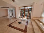 Residencia en Venta con jardines, Casa Club, GYM y...