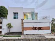 RESIDENCIA EN VENTA DE 3 RECÁMARAS EN ZONA RESIDENCIAL !