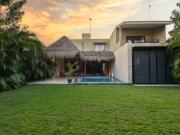 Residencia en venta de Lujo en Jardines de la Rejoyada,...