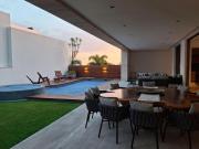 Residencia en venta dentro de Fracc. Mascareño Cuernavaca