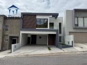 Residencia en VENTA en Bosque Real, Valle Escondido en... Residencia en VENTA en Bosque Real, Valle Escondido en...