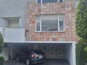 RESIDENCIA EN VENTA EN CONDOMINIO HORIZONTAL EN INTERLOMAS