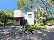 RESIDENCIA EN VENTA EN COTO PRIVADO, AMUEBLADA, 2...