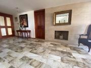 RESIDENCIA EN VENTA EN FRACCIONAMIENTO EL MIRADOR LA...