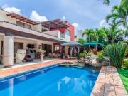 Residencia en venta en fraccionamiento san Jerónimo de...