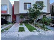 Residencia en Venta en Fraccionamiento Somos en Zapopan,...