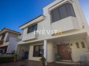 Residencia en venta en fraccionamiento Virreyes, Zapopan...