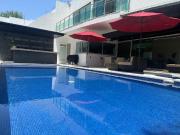 Residencia en venta en fraccionamiento Vista Hermosa con...