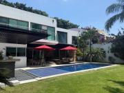 Residencia en venta en fraccionamiento Vista Hermosa con...