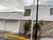 RESIDENCIA EN VENTA EN JARDINES DE SAN MANUEL CERCA DEL...